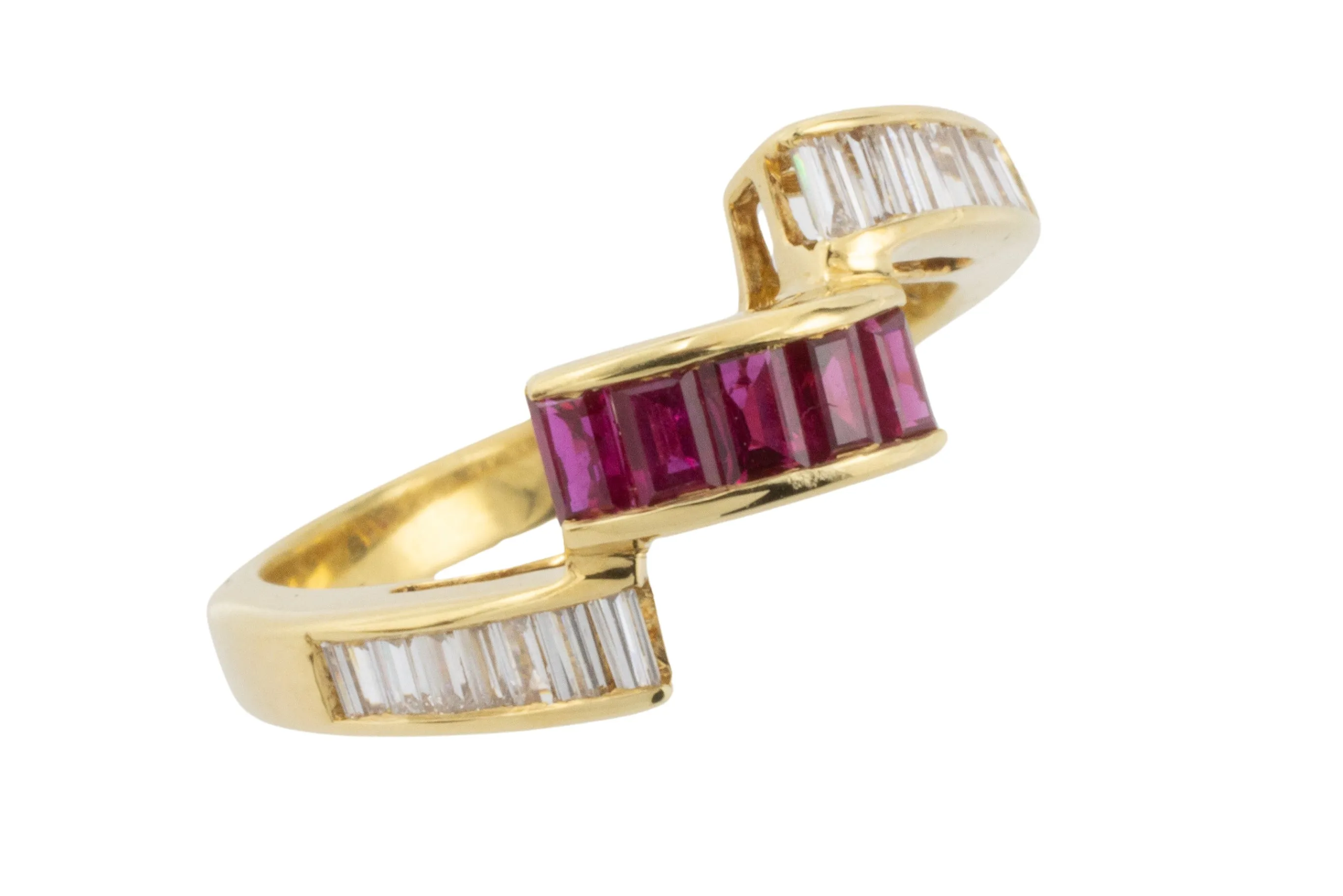 Baguette ruby and diamond ring in 18 carat gold