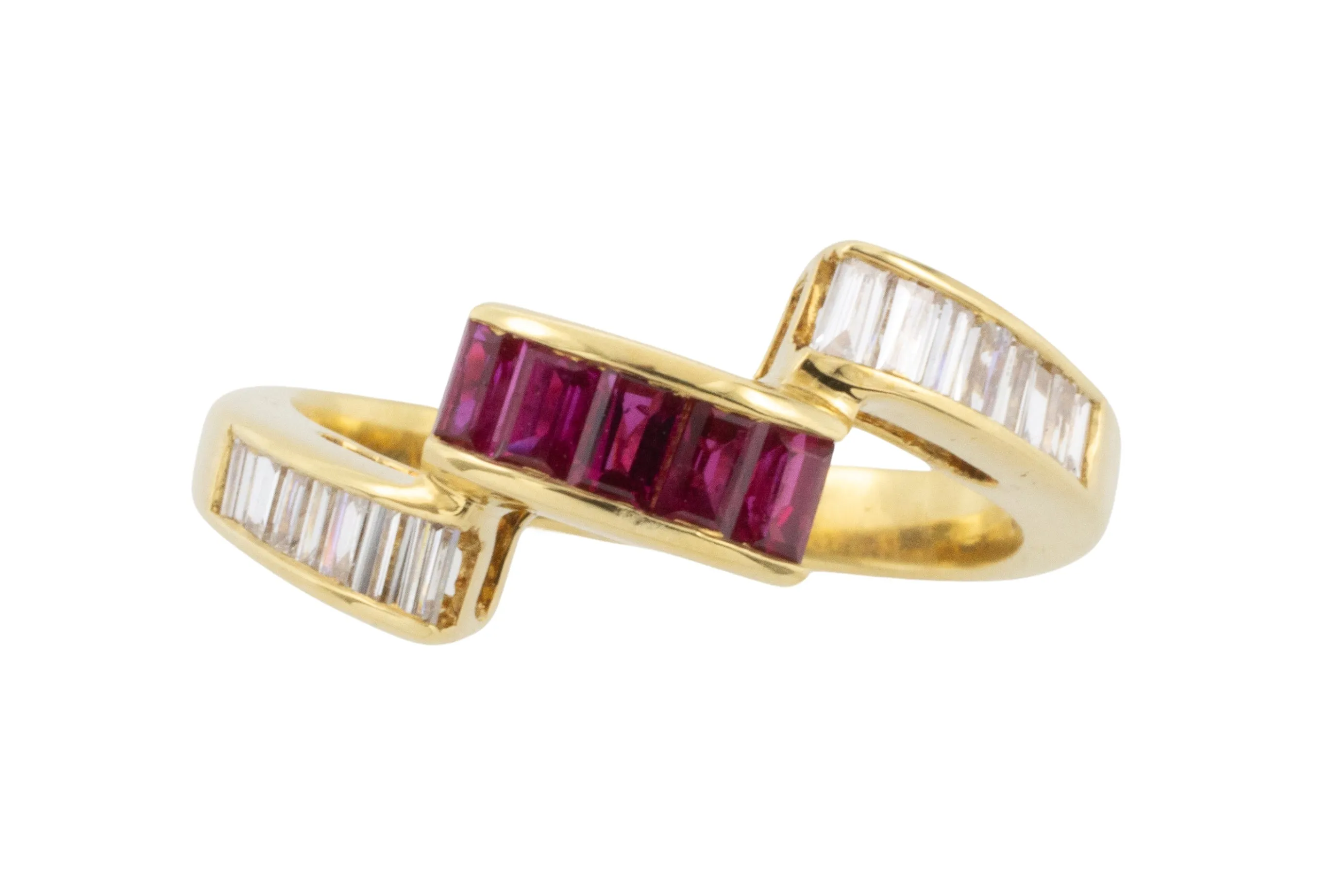 Baguette ruby and diamond ring in 18 carat gold